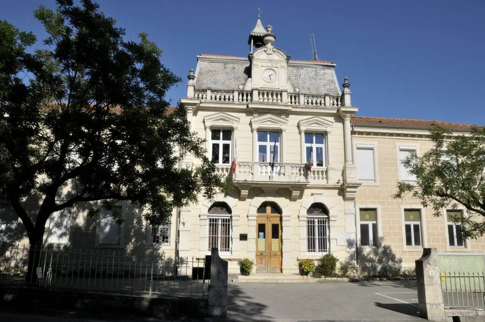 La mairie de La Bégude-de-Mazenc