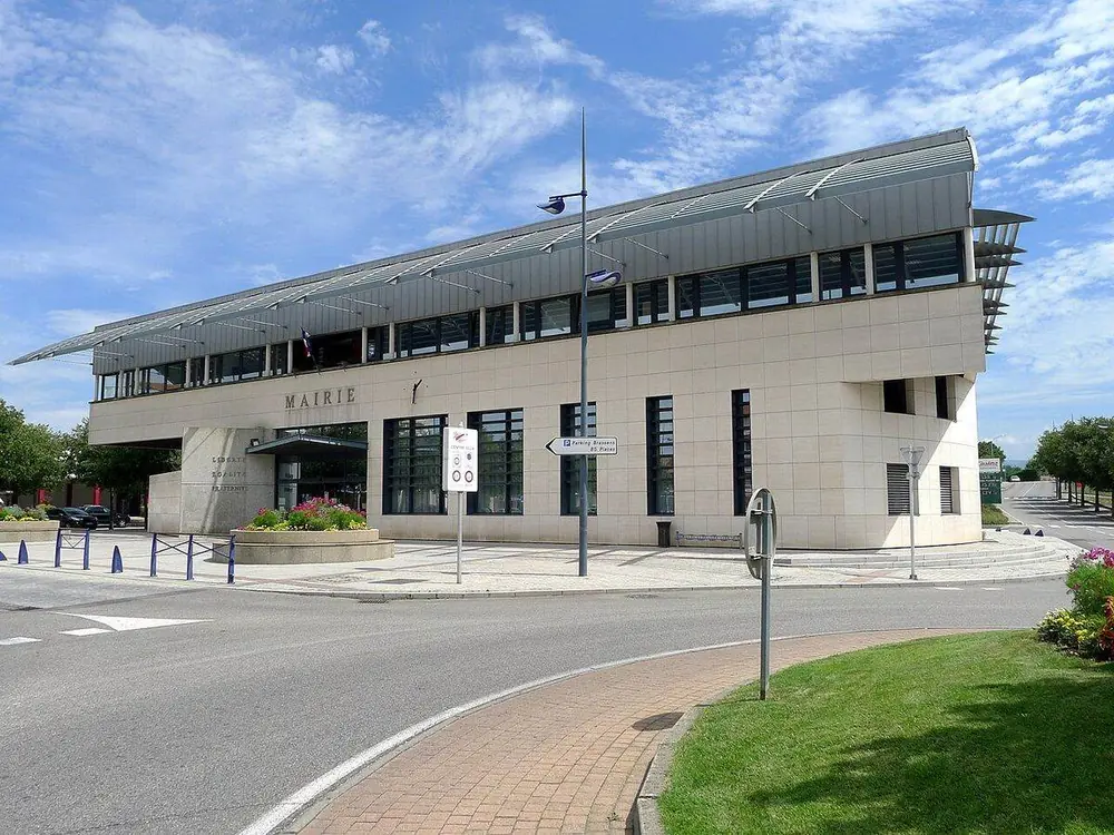 La mairie contemporaine de Portes-lès-Valence